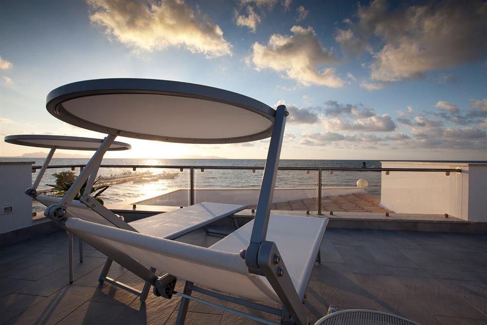 Sunset Beach Bed and breakfast Marausa